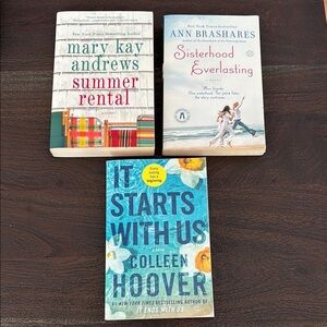 Book Bundle: Summer Rental, Sisterhood Everlasting, It Starts With Us SET OF 3